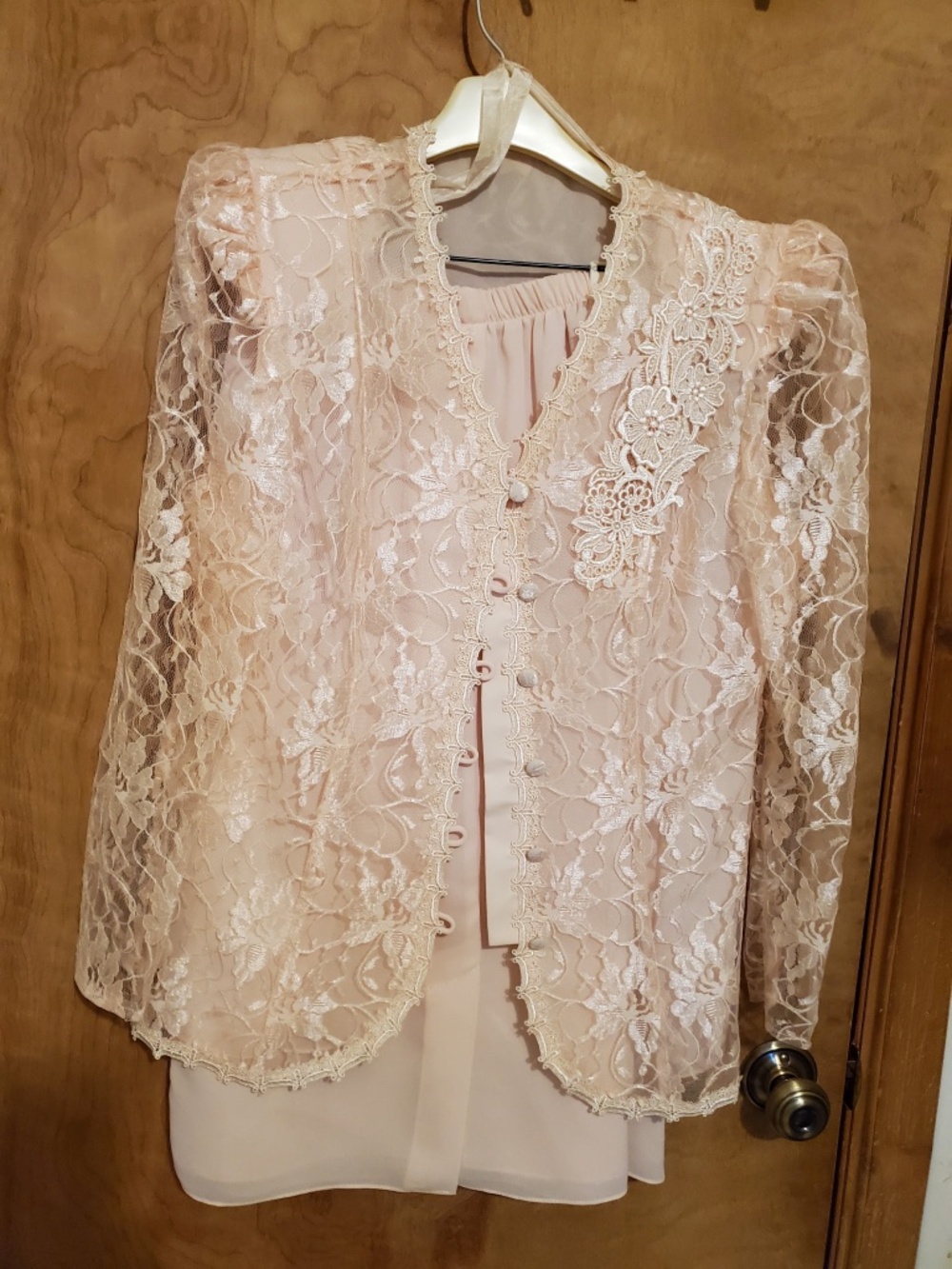 #841 Women's 2 piece suit small mark on skirt